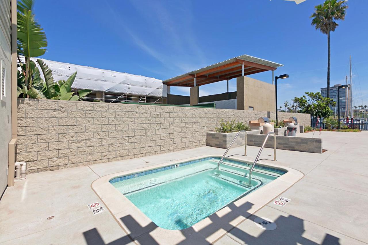 313B Steps From The Sand At Harbor Beach - Free Wifi Oceanside Extérieur photo