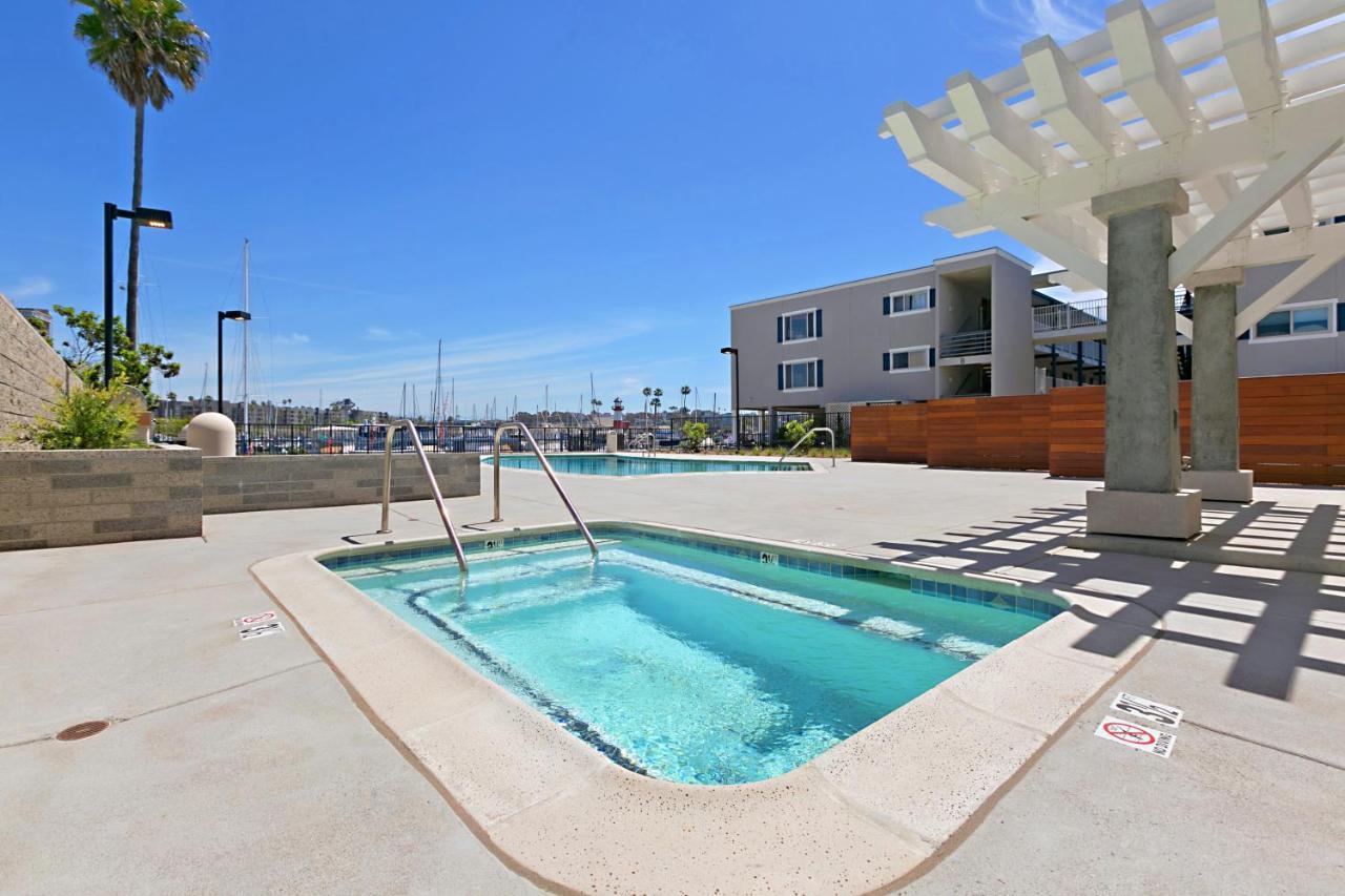 313B Steps From The Sand At Harbor Beach - Free Wifi Oceanside Extérieur photo